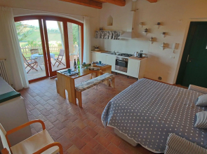 Tranquil Hilltop Cottage