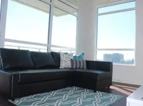 EG Suites - Modern Queen West Condo