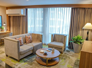 Business & Leisure Stay in Eastwood City