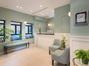 Dizengoff Suites Hotel