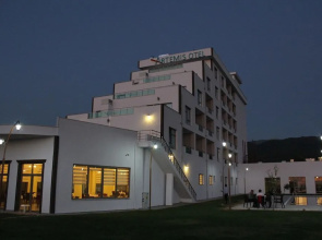 Erzin Artemis Otel