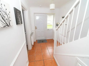 Comfortable 3-bed, 2-bath Basingstoke Stay