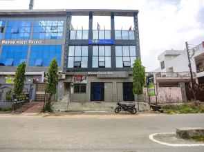 Fabhotel Moon Gaze Inn