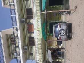 SPOT ON 82572 Hotel Prince