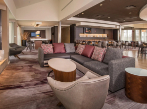 Courtyard by Marriott Fayetteville