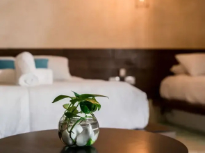 Esduma Bohonito Hotel By Maria Carlota