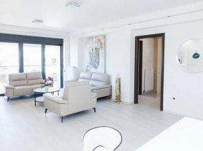 Luxury Apt in the center of Glyfada