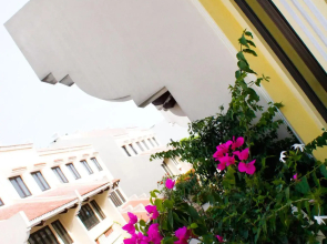 Maxshare Hotels & Serviced Apartments