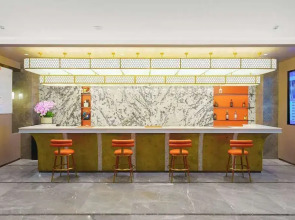 Howard Johnson by Wyndham Life Kunming Guandu Hotel