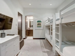 Luxury Seclusion-stunning Mtn Views-access To Base Amenities 4 Bedroom Duplex