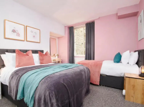 Wonderful Apartment in Bath wGarden - Sleeps 8