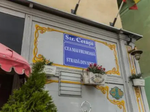 History Apartment Str Cetatii