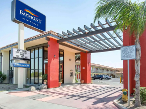 Baymont by Wyndham Bakersfield