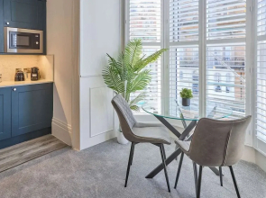 Host Stay The Langley Hotel Apartment 4