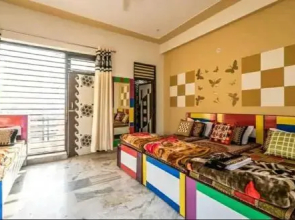 Goroomgo Friends Home Stay Agra