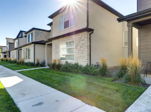 Inviting American Fork Home With Community Pool!