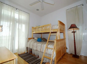 Palm House 8306 3 Bedrooms 3.5 Bathrooms Home
