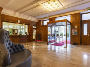 Hotel Badehof