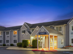 Microtel Inn by Wyndham Albany Airport