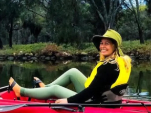 "WATERLILY HOUSE" - Luxury Canal House, Jetty, Dog & Child Friendly - Sleeps 14