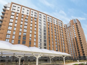 Designer Waterside Flat