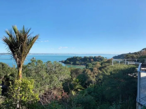 UnaOne - Waiheke Escapes