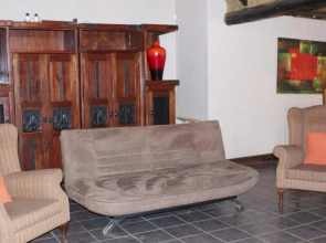 Motozi Lodge