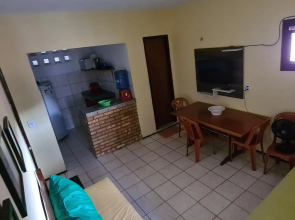 Apartamento 06 - na Praia do Futuro com piscina.