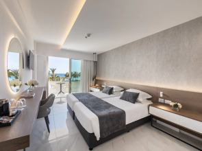 Pavlo Napa Beach Hotel