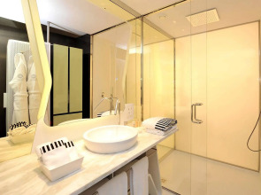 Palazzo Matteotti, The Dedica Anthology, Autograph Collection