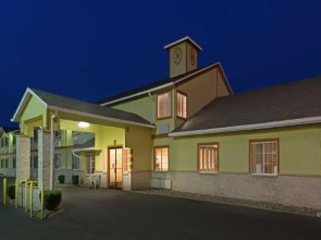 Cameron Days Inn