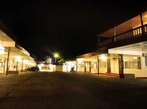 Econo Lodge Rusty's