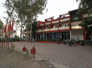 OYO 22889 Hotel Shree Ji
