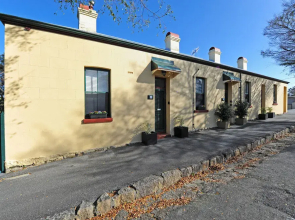 Apartments On Spencer