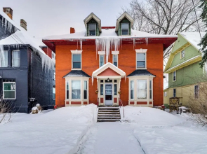 Steps to Dtwn Sault Ste Marie: Historic Home!