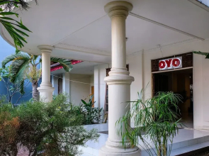 OYO 972 Griya Asri Hotel Mataram