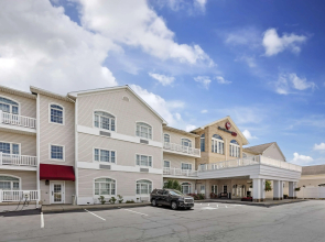 Best Western Plus Dutch Haus Inn and Suites