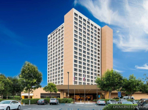 Hotel Fera Anaheim, a DoubleTree by Hilton