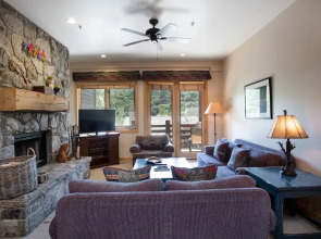 Trail's End Lodge at Deer Valley Resort - Two Bedroom Residence with Spa #401 2 Condo