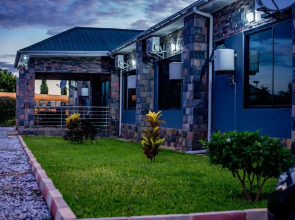 Stay Simple Lodge