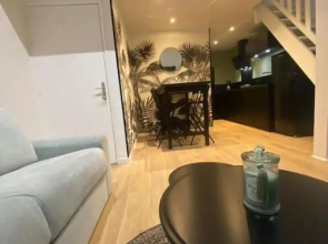 La Pistache House