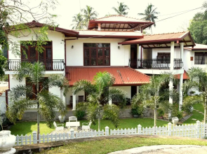 Casa White Lounge
