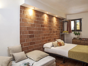 AinB Las Ramblas-Guardia Apartments
