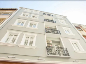 Atlantis Royal Hotel