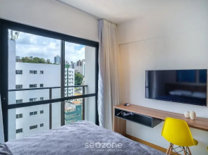 Charming Apts 450m From Barra Beach w/ Rooftop & sea View - PRV