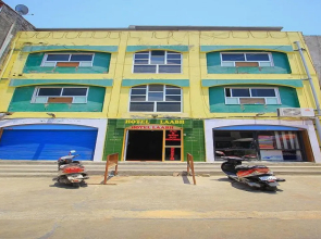 Hotel Laabh