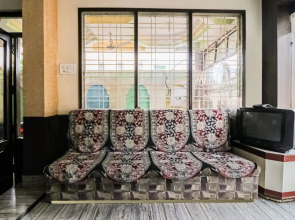 OYO 47975 Girnar Guesthouse