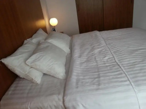 Apartment Chaofa West On The Pond