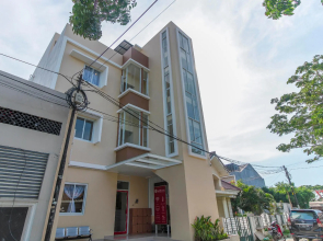 RedDoorz near Soekarno Hatta Airport