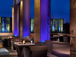 Omni Los Angeles Hotel at California Plaza